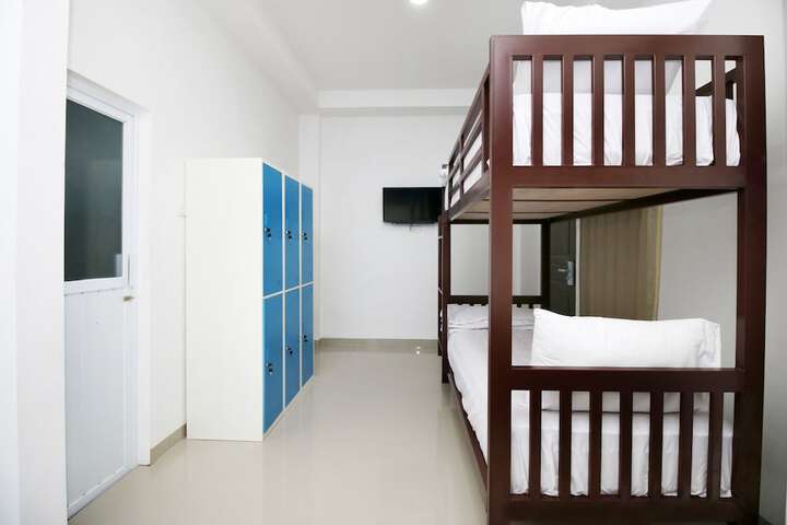 Room 6 of 55