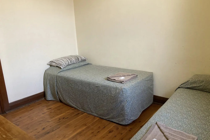 Room 2 of 11