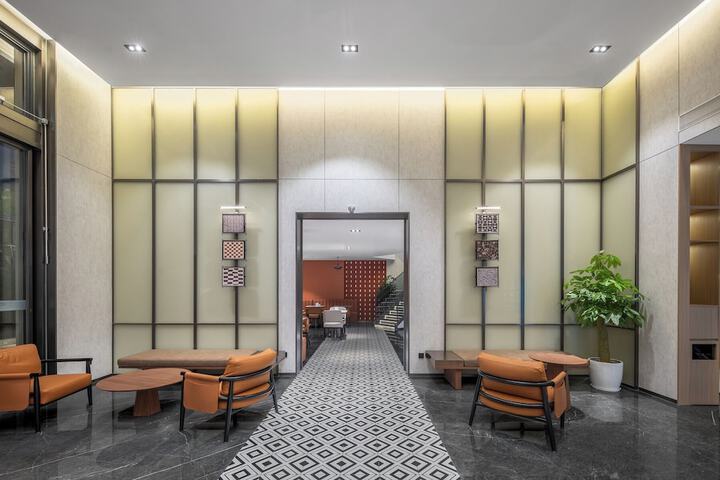 Exterior of Liangzhi Huipin Hotel