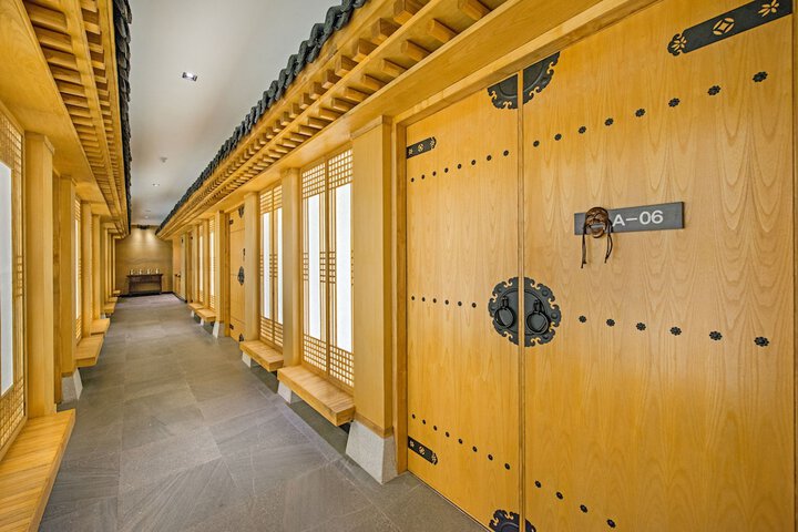 Ballroom/Hall 63 of 69