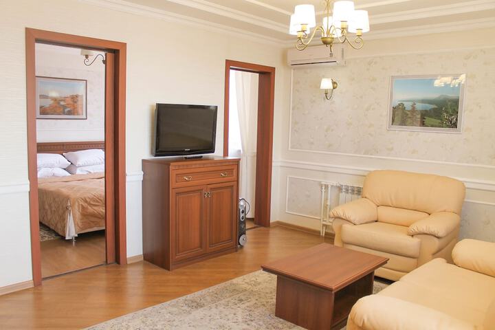 Room 7 of 37