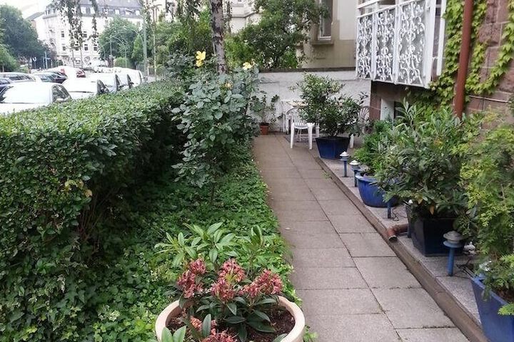 Hotel Exterior 11 of 25