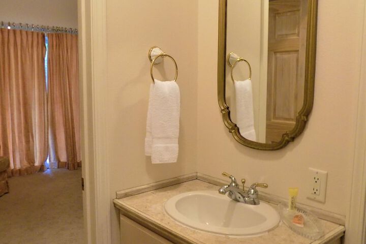 Room 61 of 73