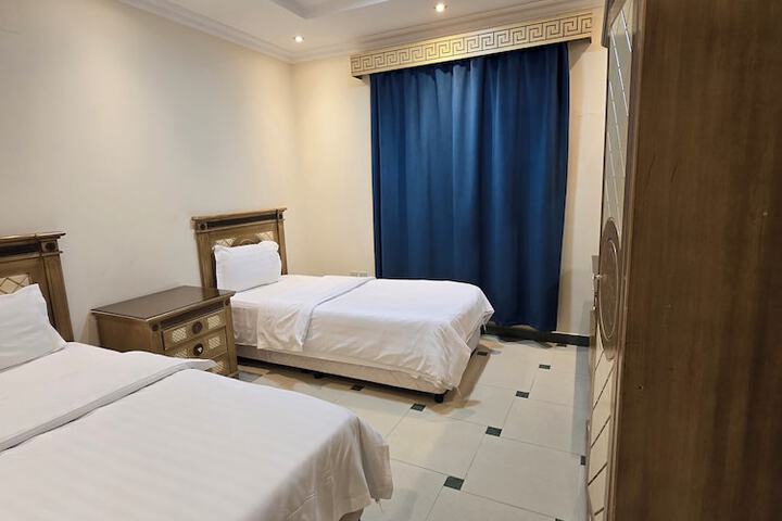 Room 19 of 40