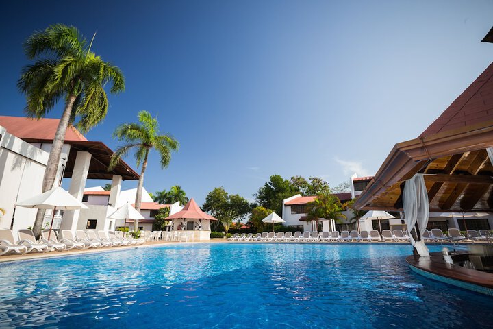 Hotel Pool