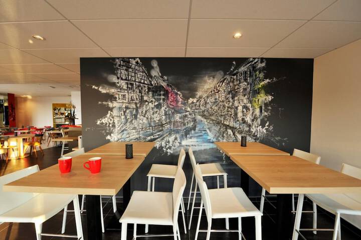 Dining Photos