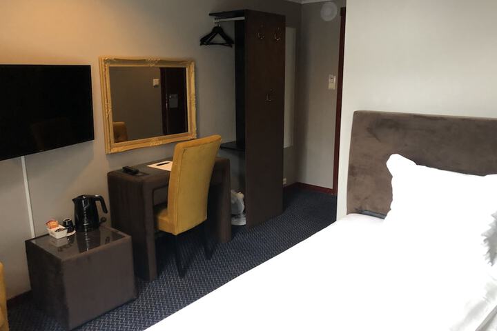 Room 20 of 50