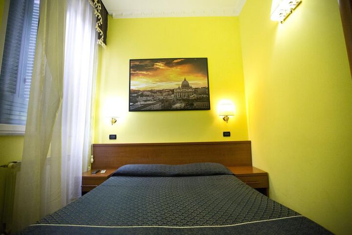 Room 7 of 35