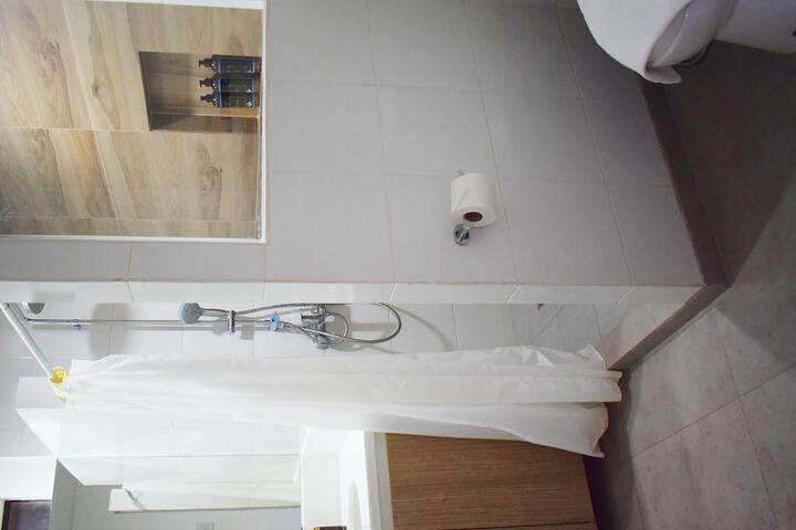 Room 31 of 48