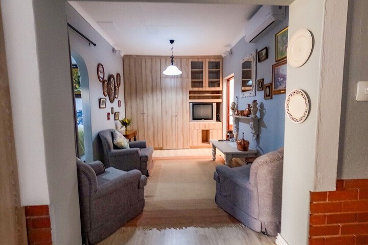 Room 19 of 154