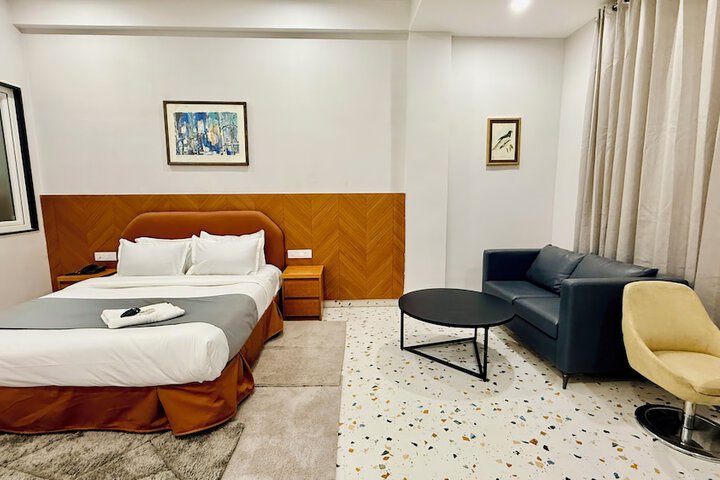 Room 63 of 92