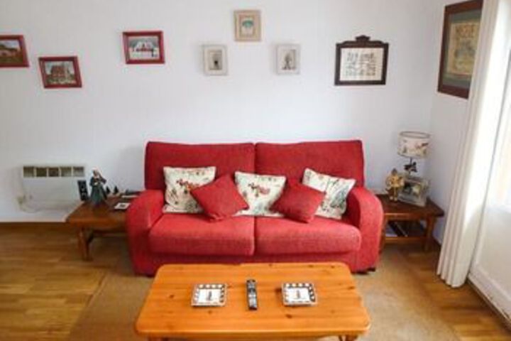 Room 37 of 46
