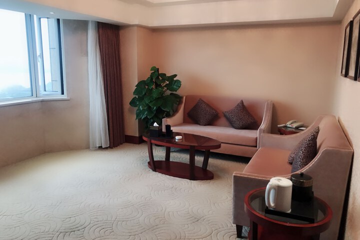 Room 18 of 78