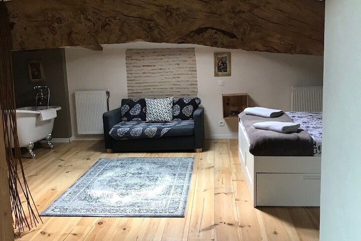 Room 15 of 31