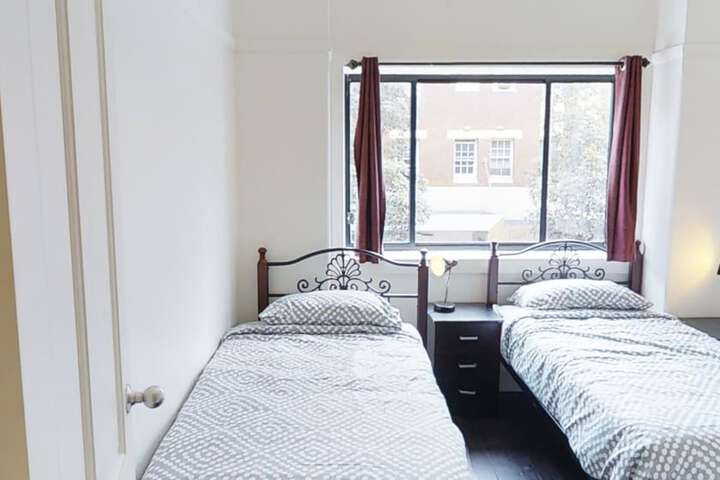 Room 8 of 50