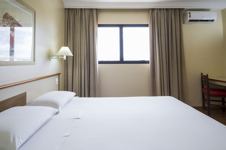 Room 6 of 60