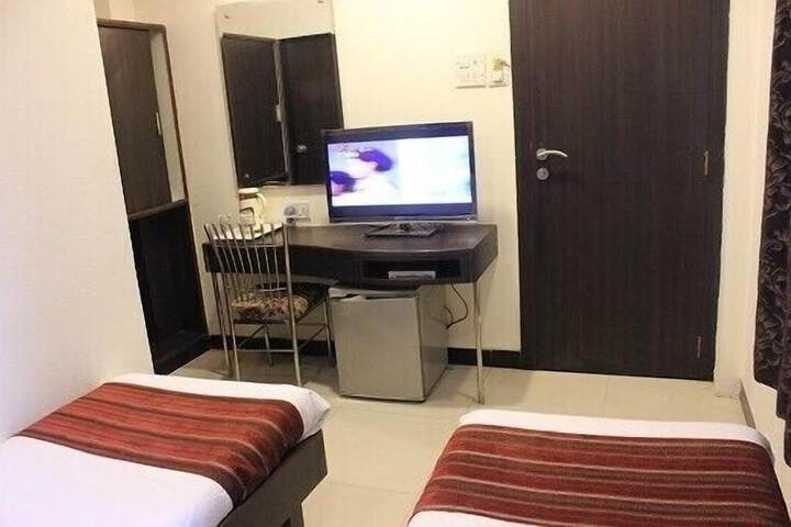 Room 18 of 38