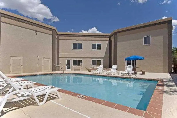 Pool 7 of 9