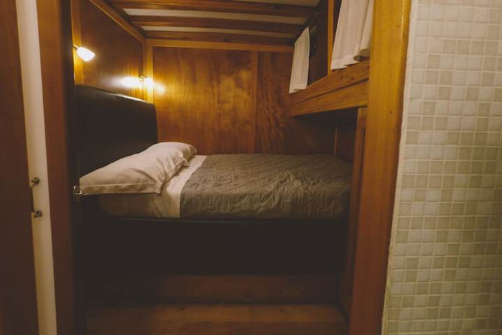 Room 3 of 22