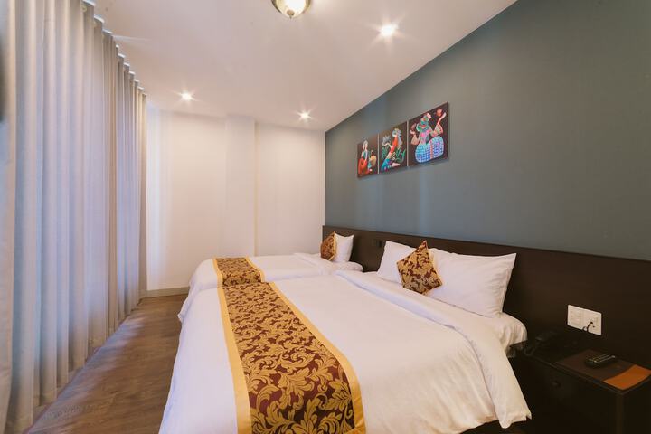 Room 10 of 23