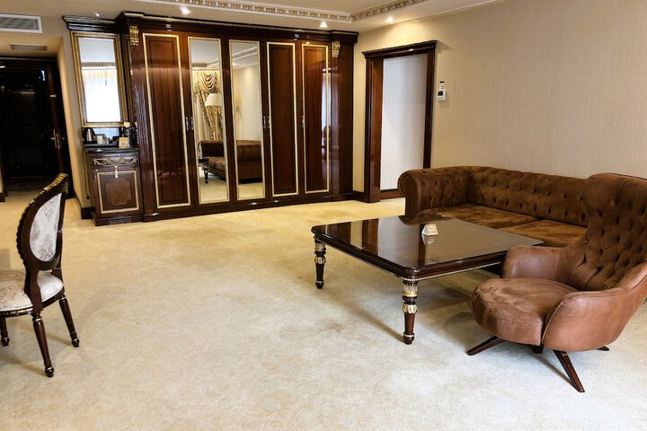 Room 40 of 114