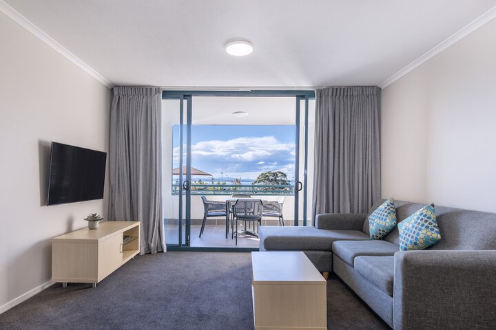 Room 32 of 63