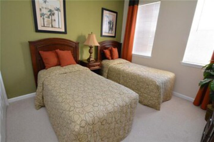 Room 34 of 41