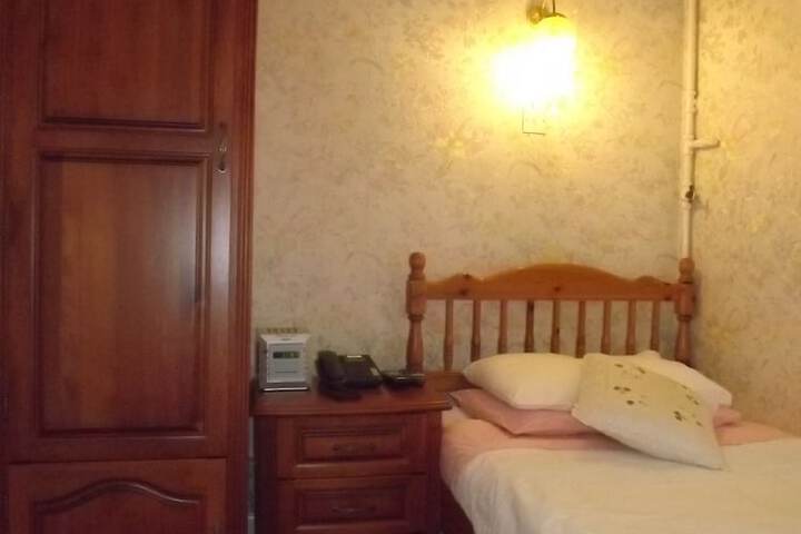Room 14 of 52