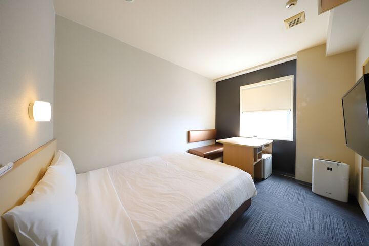 Room 17 of 41