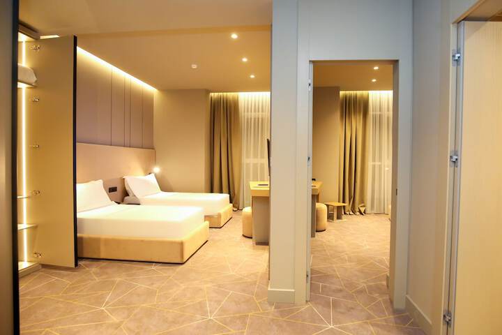 Room 5 of 29