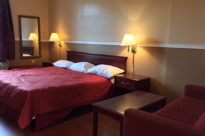 Room 14 of 21