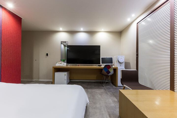 Room 40 of 120