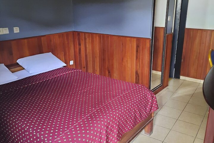 Room 16 of 35