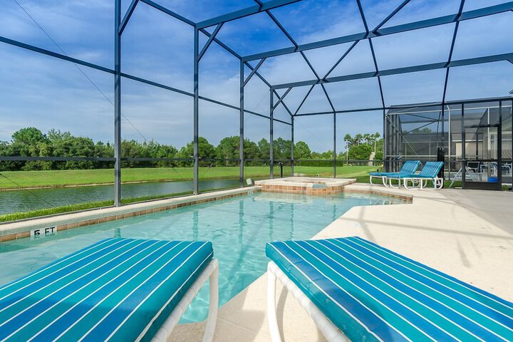 Sundeck 33 of 33