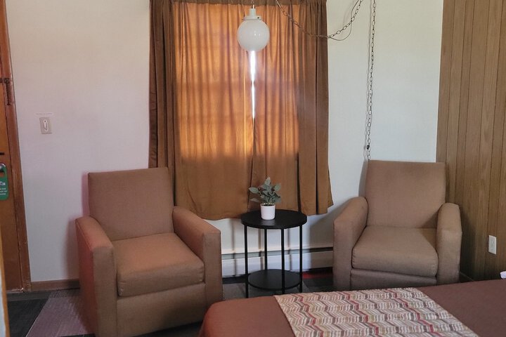Room 4 of 26