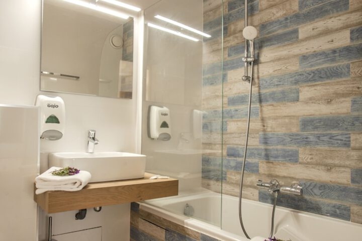 Bath Photo
