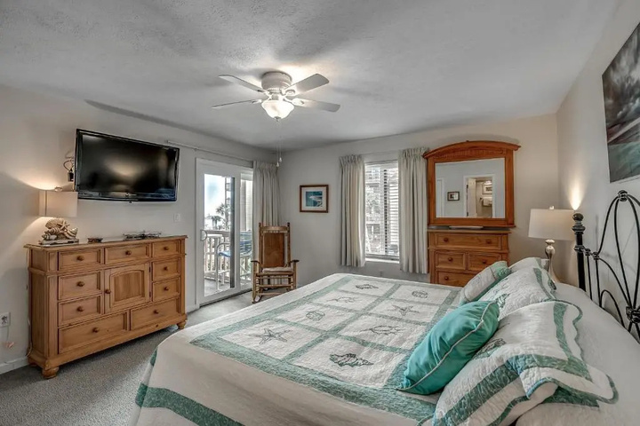 Room 5 of 17