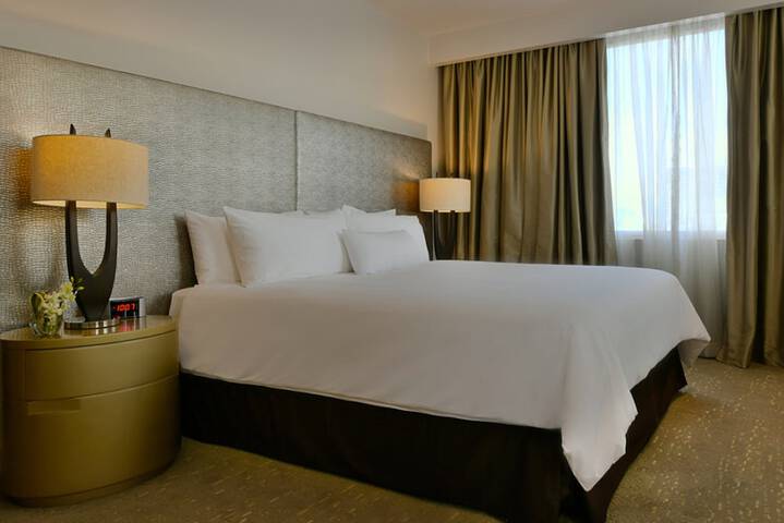 Room 25 of 135