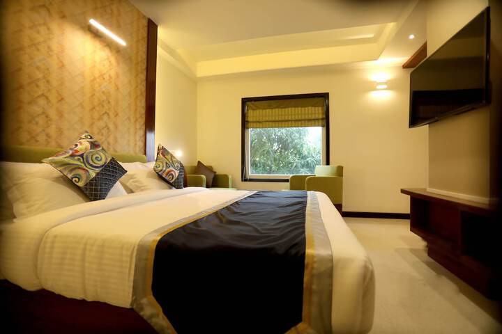 Room 10 of 29
