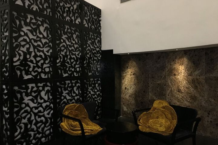 Guest Lobby