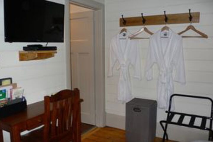 Room 19 of 39