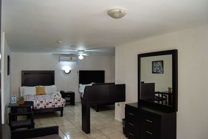 Room 12 of 81