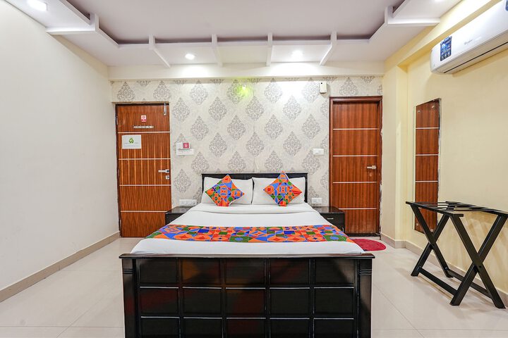 Room 14 of 32