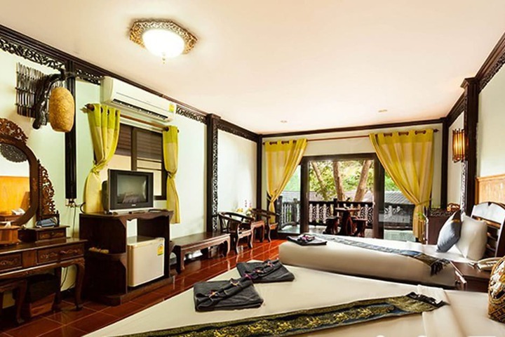 Room 5 of 63