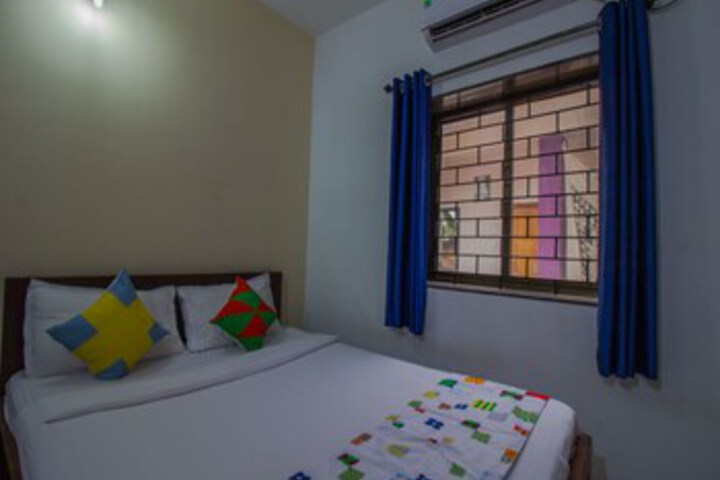 Room 8 of 23