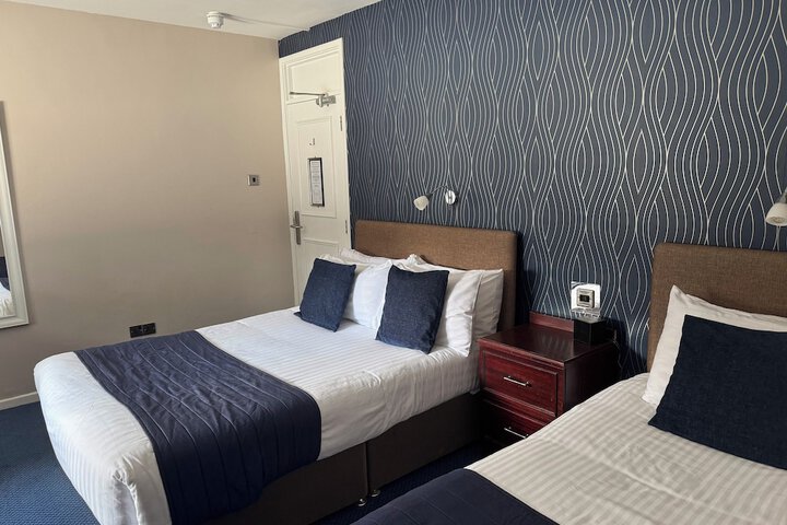 Room 16 of 43