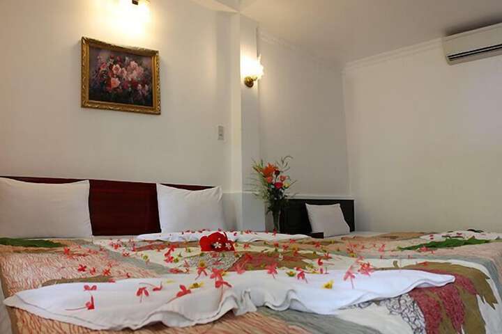 Room 9 of 65