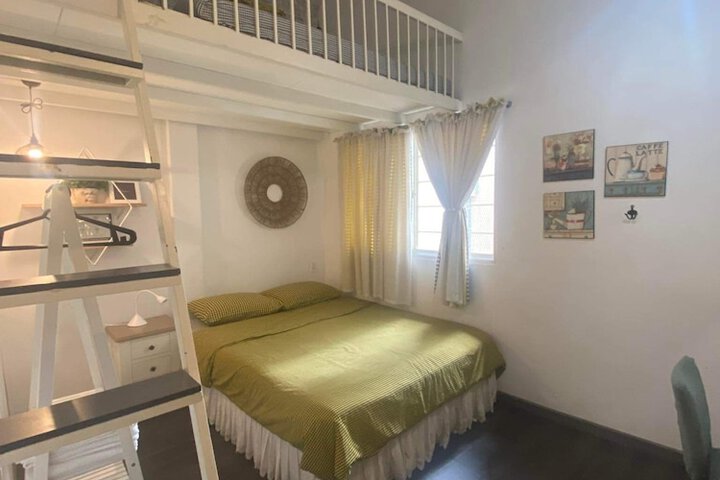 Room 16 of 35