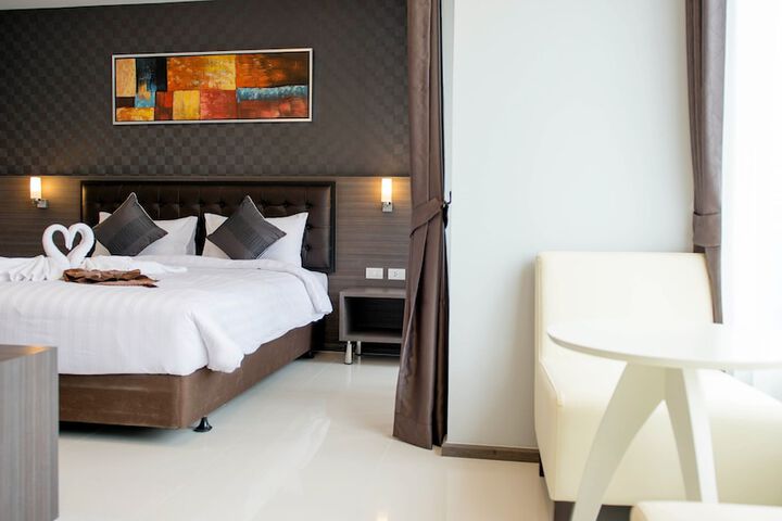Room 43 of 90
