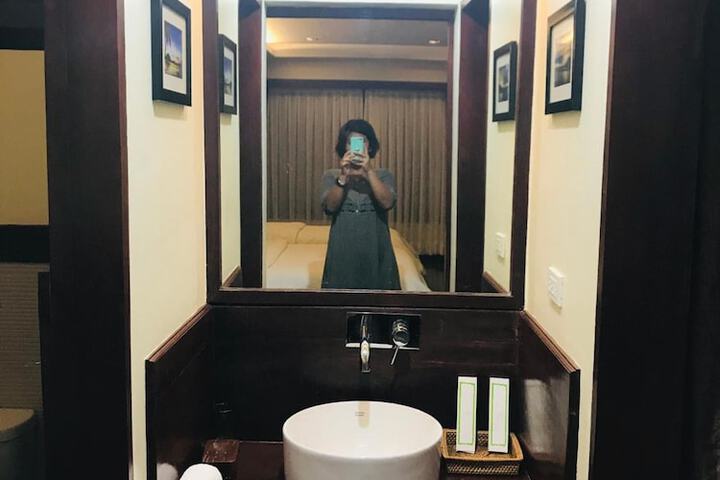 Room 21 of 56